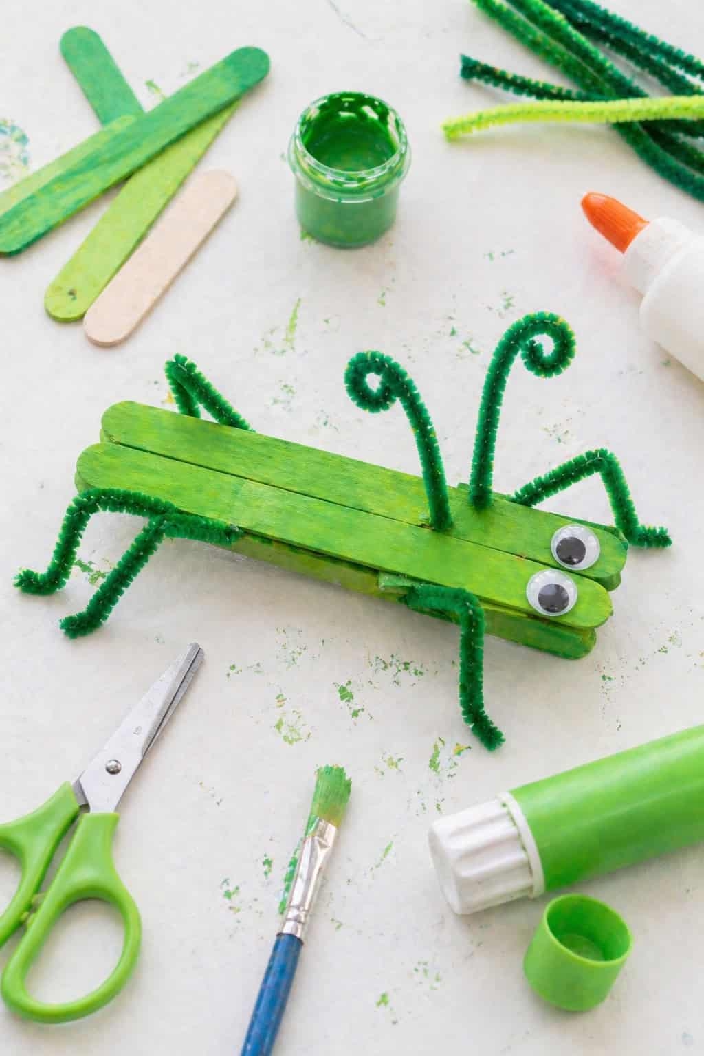 15 Adorable Bug Crafts for Kids That Are Way Cuter Than You’d Expect